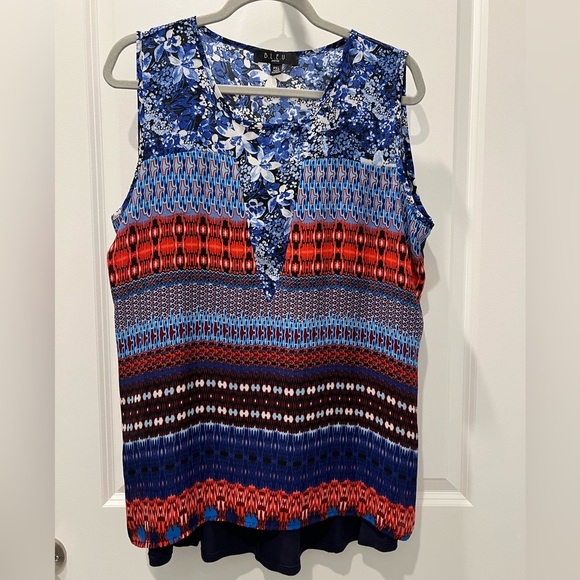 B.L.E.U. PXL Sleeveless Rayon Blouse with Navy Polyester Back - Picture 1 of 8